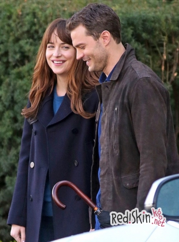 "На пятьдесят оттенков темнее": Дакота Джонсон и Джейми Дорнан в Ванкувере