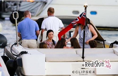 Западные таблоиды утверждают, что у Владимира Путина роман с Венди Денг