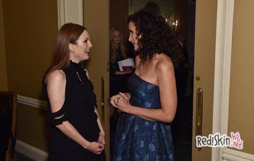 Возраст не помеха быть красивым и сексуальным: Энди МакДауэлл и Джулианна Мур на вечере L'Oreal